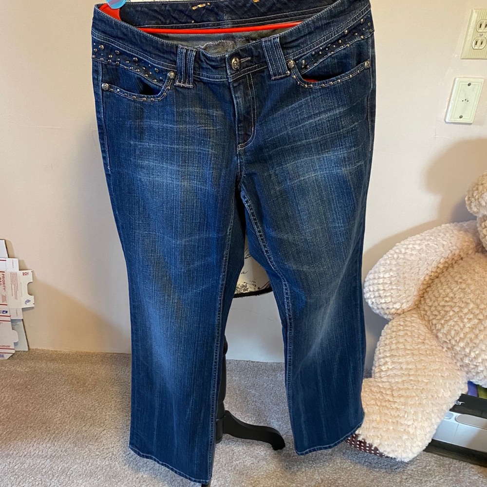 Seven7 jeans. Stud embellishments.